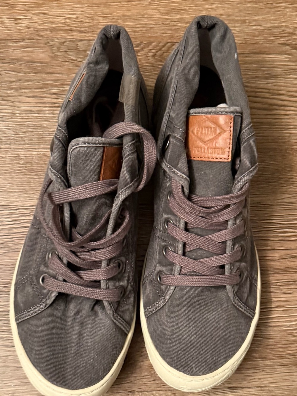 Palladium Men's Gray Canvas Sneakers with Brown Leather Tongue Patch
